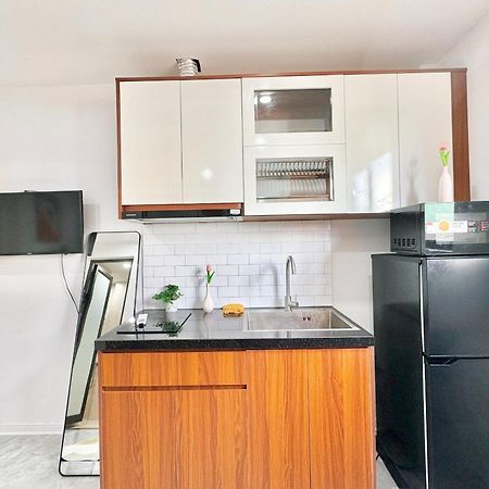 Modern & Comfy Apartment Hanoi Exterior foto